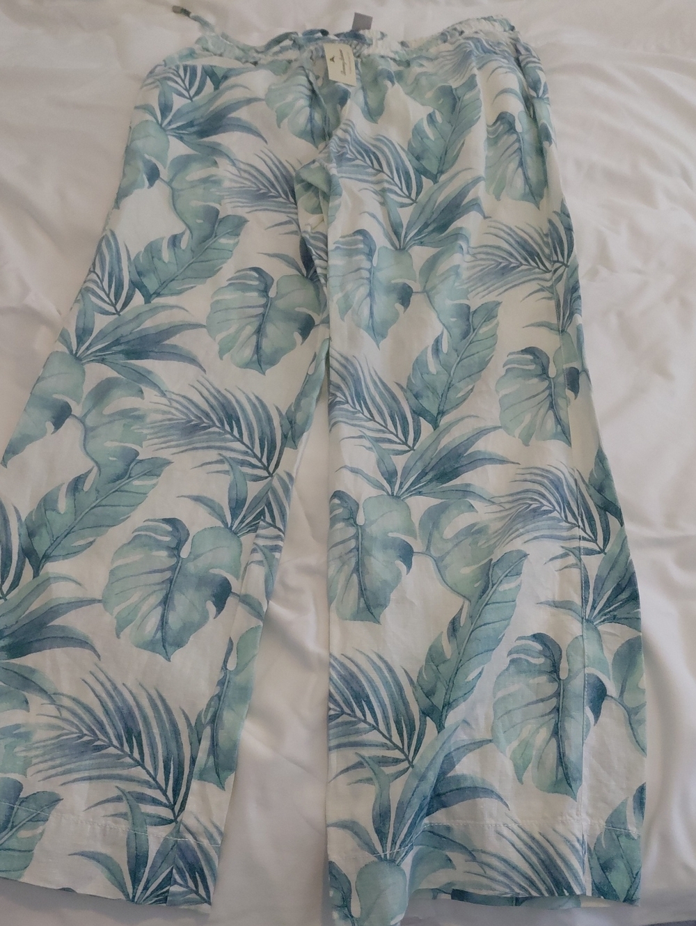 NWT 100% Linen Tommy Bahama Pants.